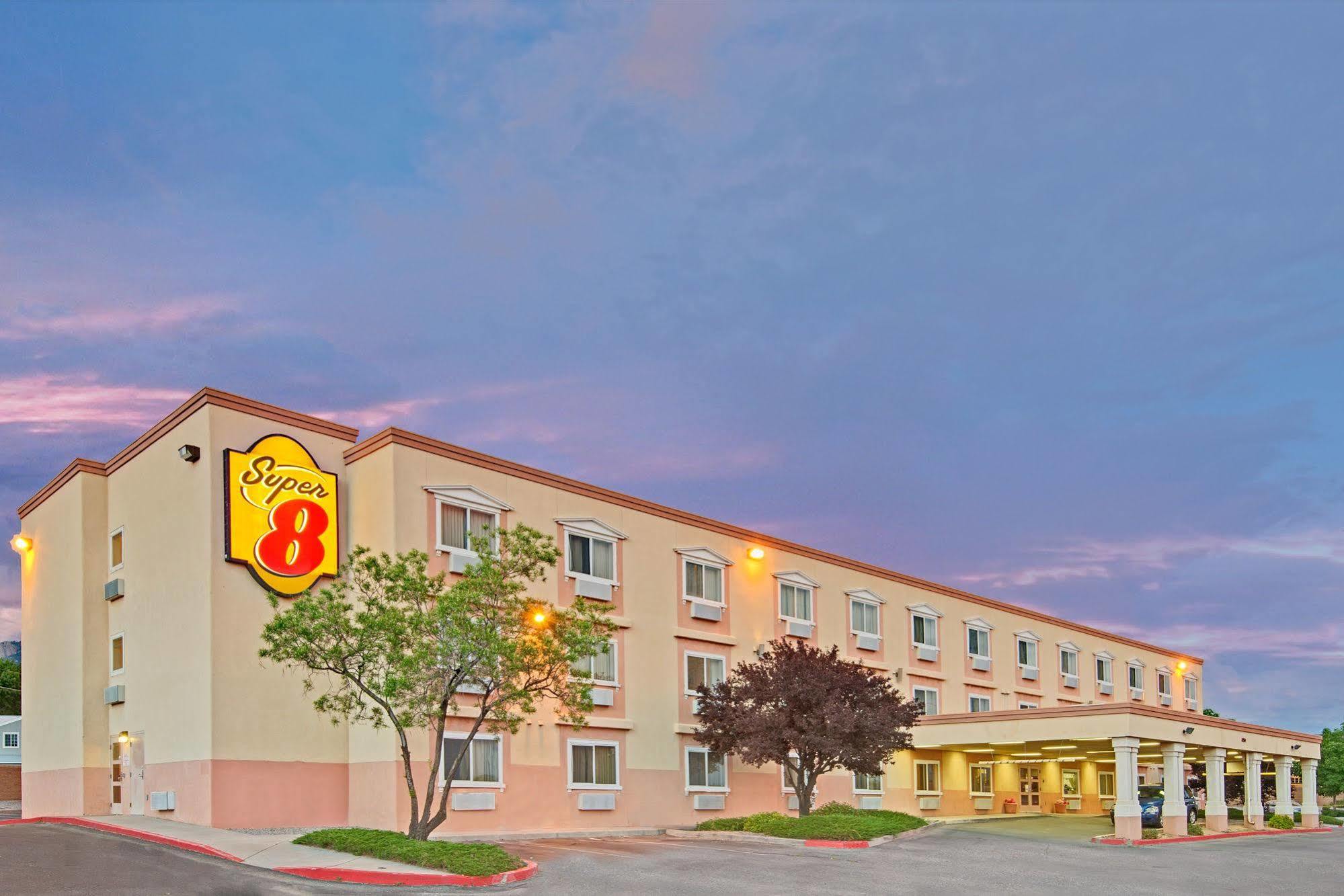Quality Inn Albuquerque East I-40 Juan Tabo Exit Exteriér fotografie